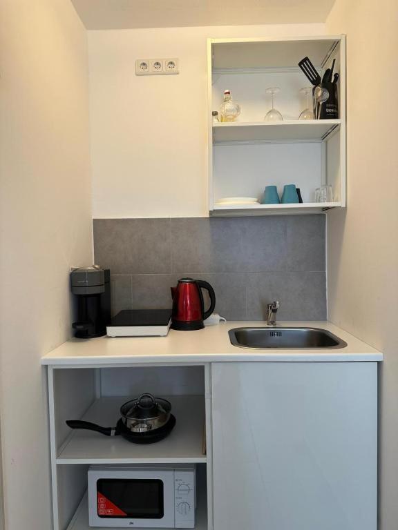 Modern Living Studio Kueche Netflix Inklusive Top Lage Nuremberg Exterior photo