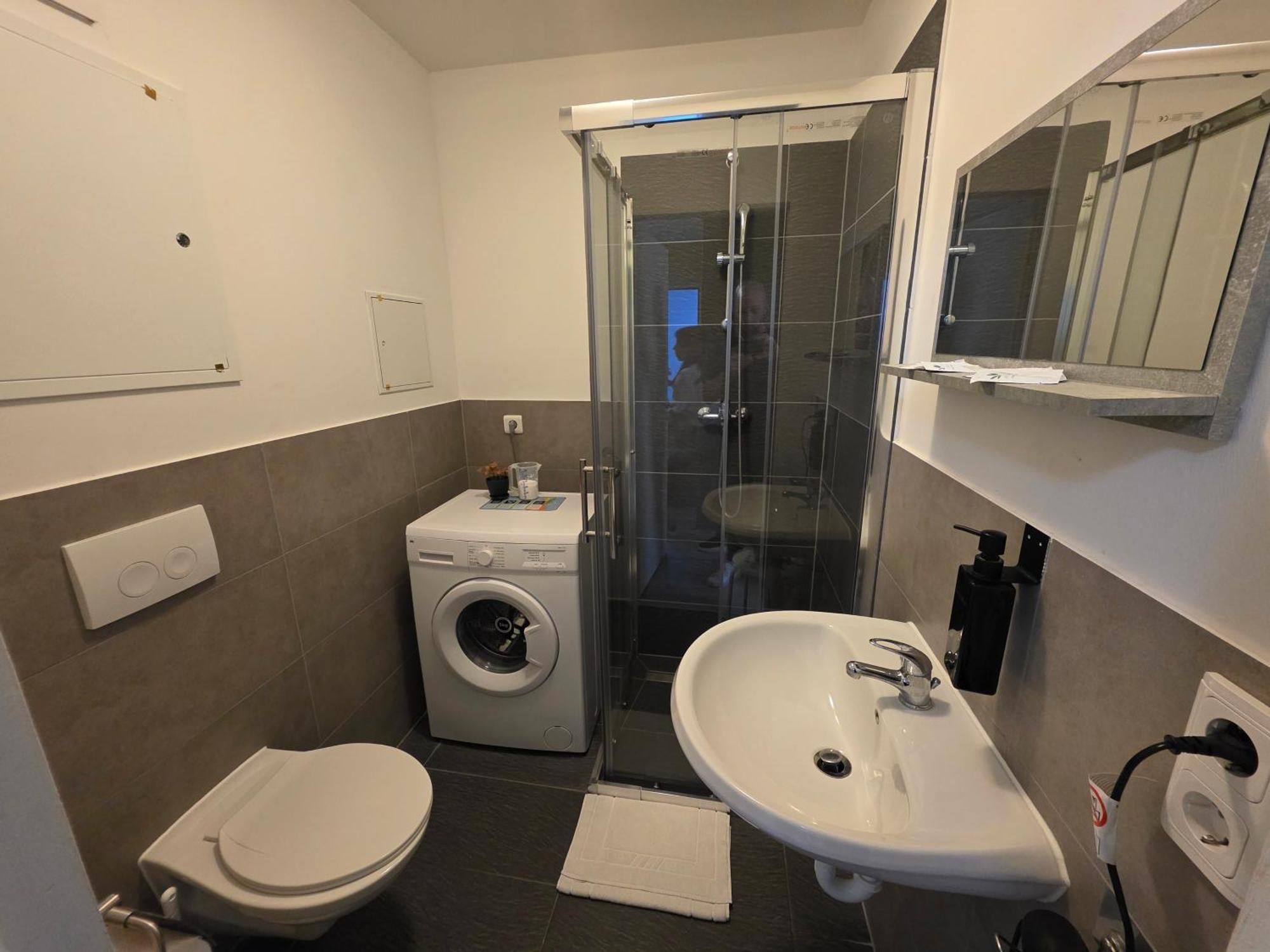 Modern Living Studio Kueche Netflix Inklusive Top Lage Nuremberg Room photo